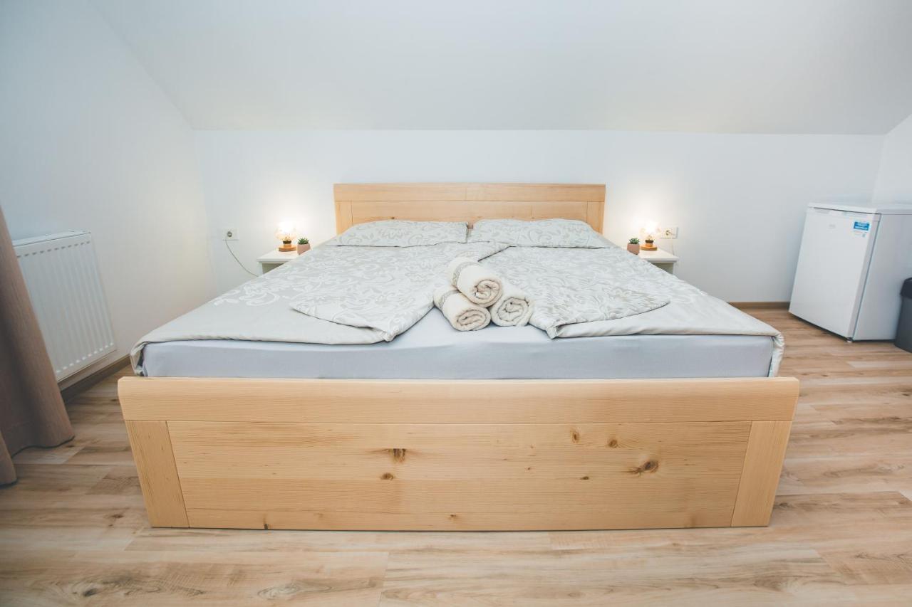 Apartma Pri Bostjanu Шкоф'я-Лока Екстер'єр фото